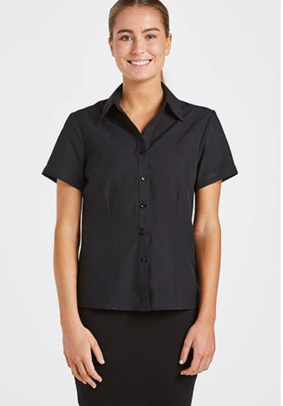 CORPORATE REFLECTION CLIMATE SMART SHORT SLEEVE SEMI-FIT BLOUSE